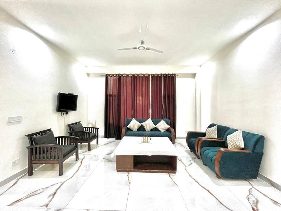 Host Jatin Kasauli Crest 7O1827O7O3 Leilighet Eksteriør bilde